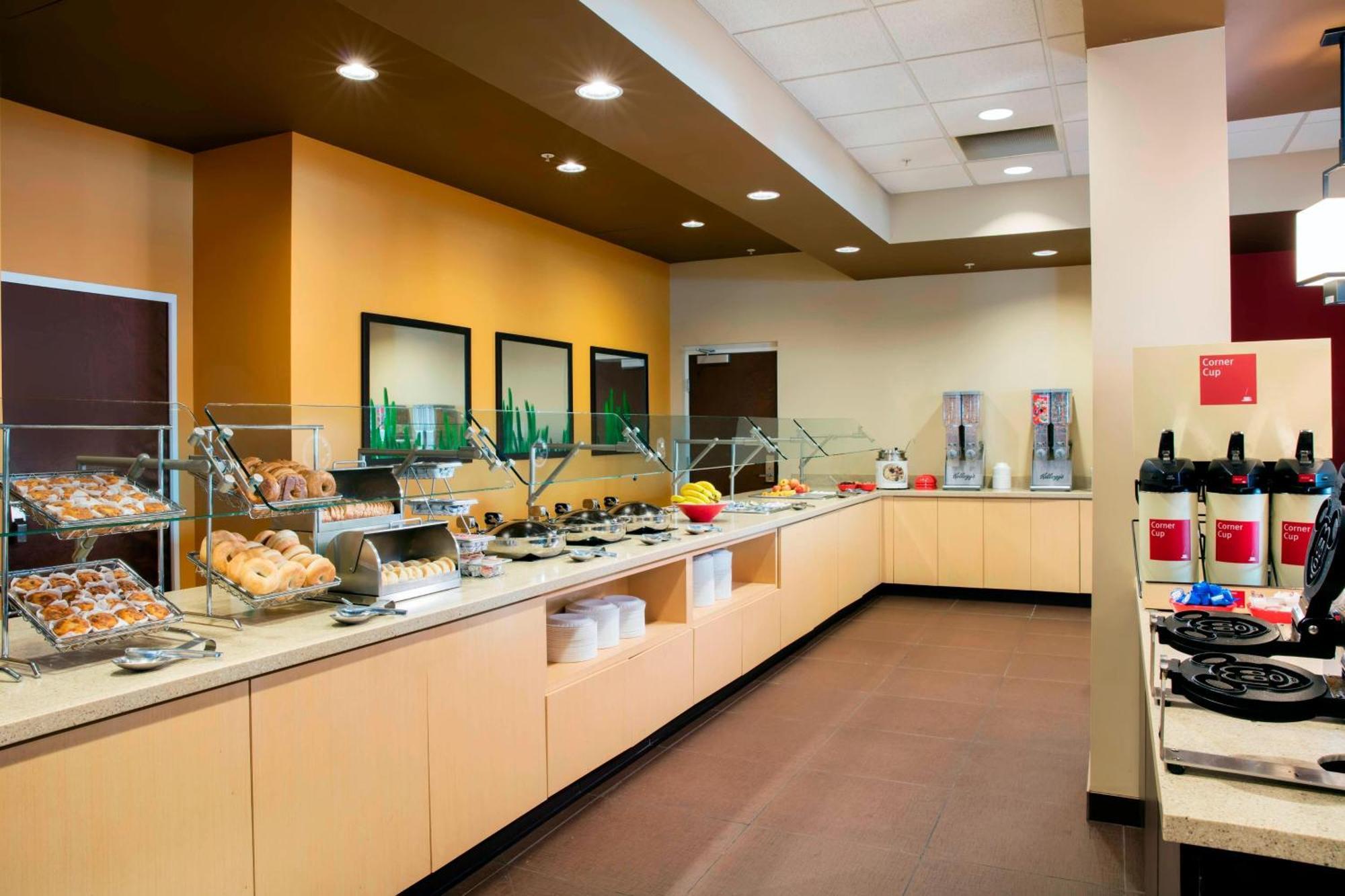 Towneplace Suites Orlando At Flamingo Crossings Town Center/Western Entrance Bay Lake Ngoại thất bức ảnh